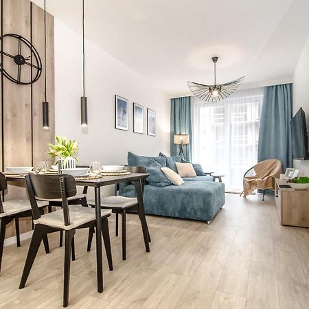 Baltic Marina Residence 19 Z Parkingiem, Jacuzzi, Sauna I Silownia Kolobrzeg Luaran gambar