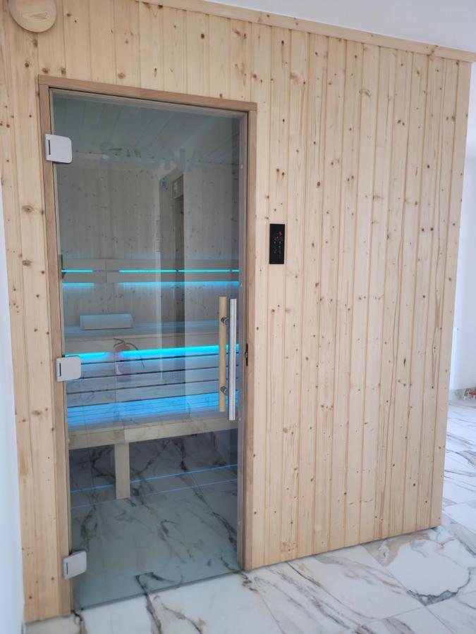 Baltic Marina Residence 19 Z Parkingiem, Jacuzzi, Sauna I Silownia Kolobrzeg Luaran gambar